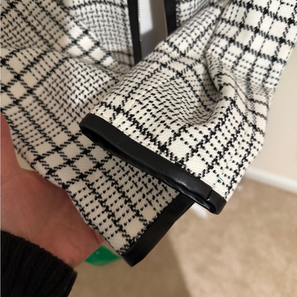 White House Black Market Black and White Checkered Blazer - Picture 2 of 8